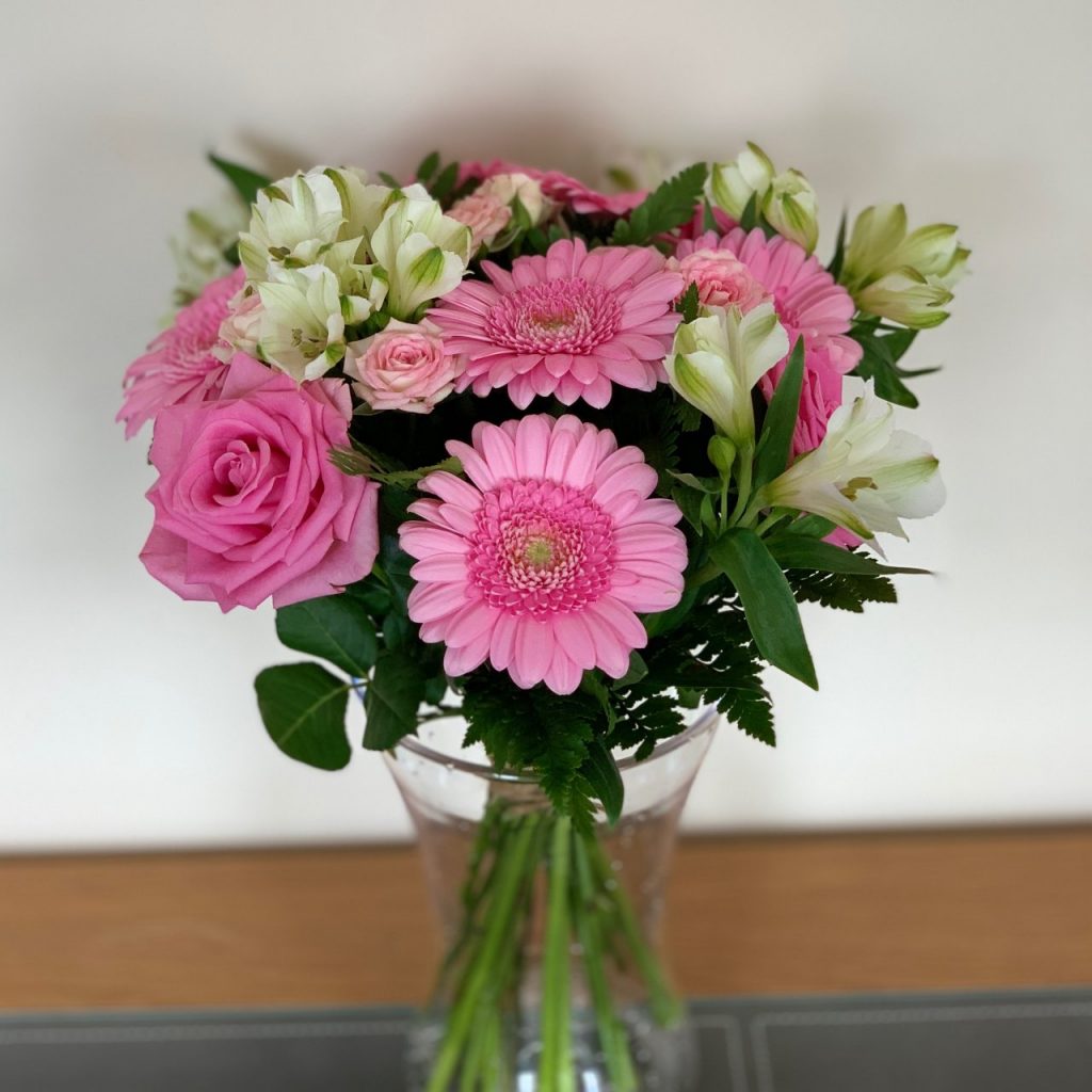 Florists in Middlesbrough Flowers Delivered, Fast Delivery